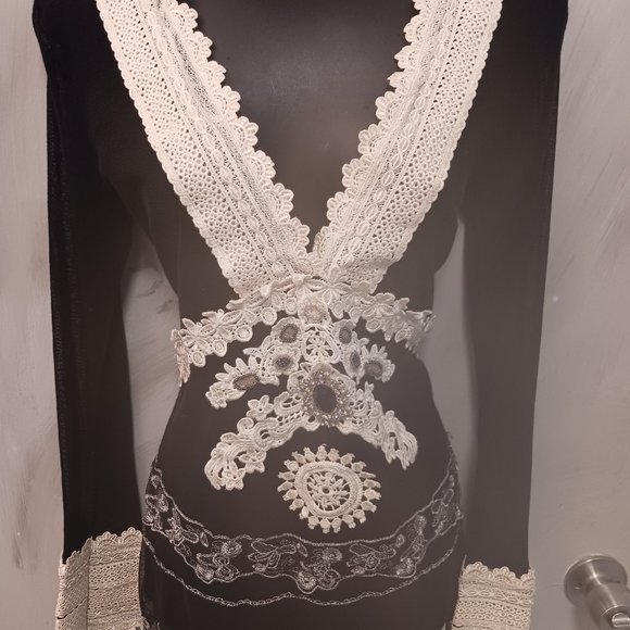 Hugging Kisses Victorian Inspired Blouse💋❤️ - Picture 1 of 10